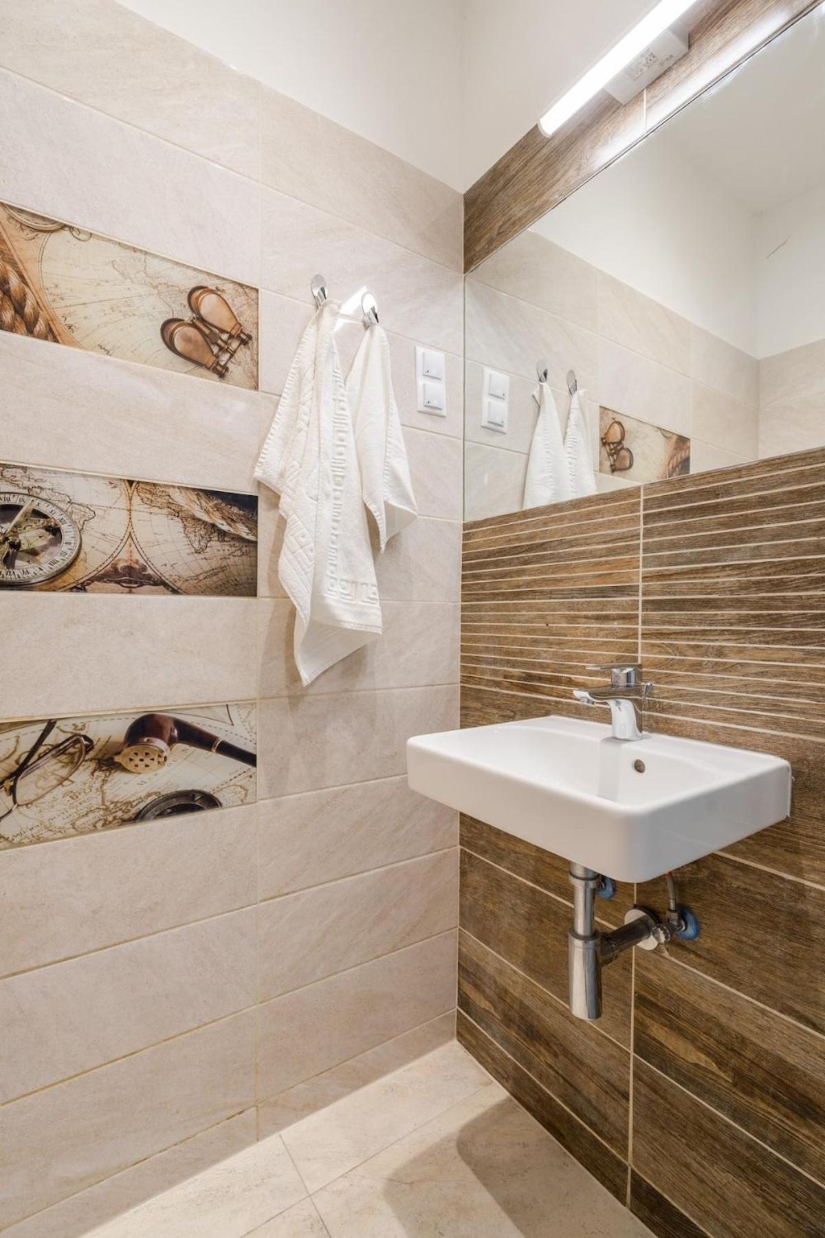 Robinia Downtown Appartement *